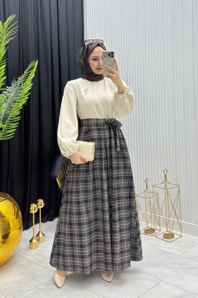 Yade Broş Detaylı Ekose Elbise